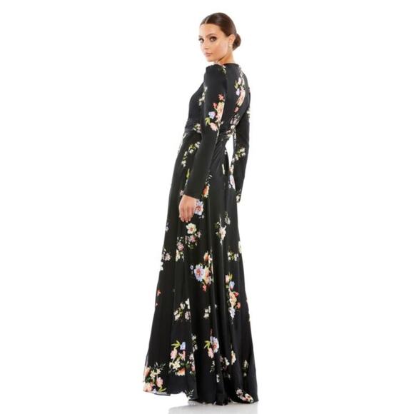 FLAWED GEM – Mac Duggal Long Sleeve Boat Neck Floral Maxi Gown in Black – Size 2 - Picture 2 of 11